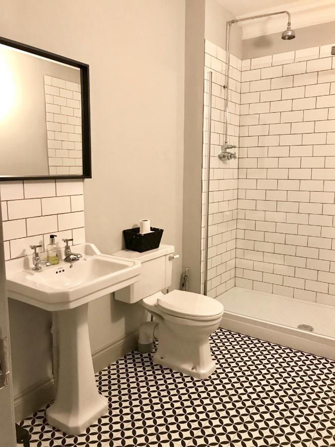 Historic Two Bed Apartment In Heart Of The City Bristol Luaran gambar